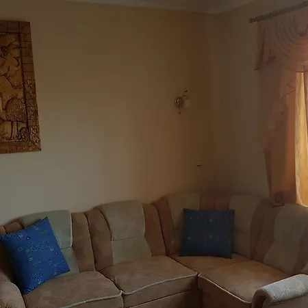 Guest house Lara 3*
