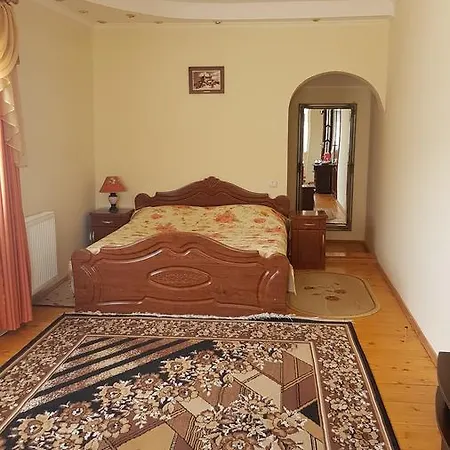 Lara Penzion Soločin